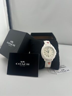 New Luxury Coach White Silicone Watch with Green Dial Accents